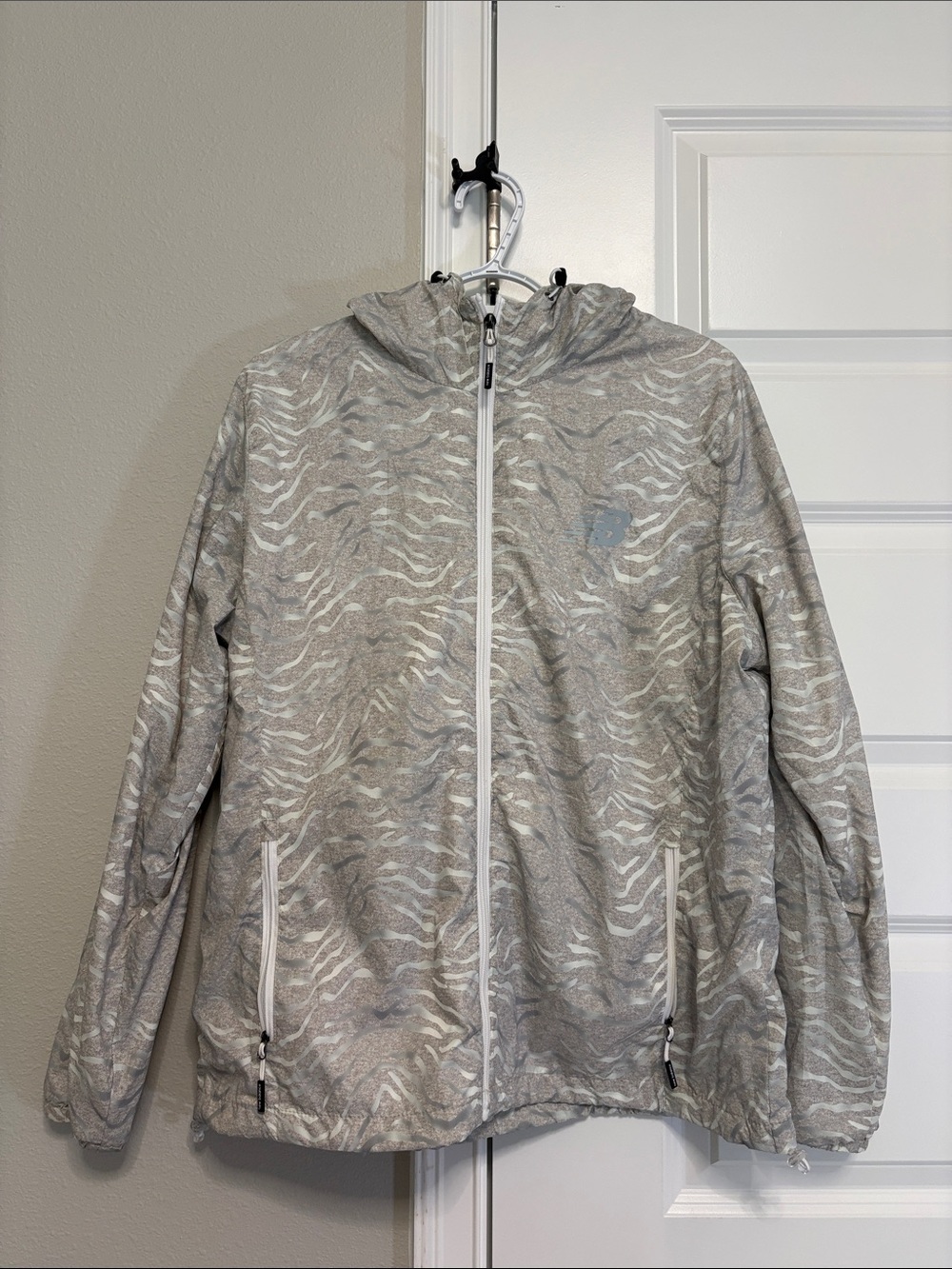 New Balance Light Gray Patterned Hooded Windbreaker